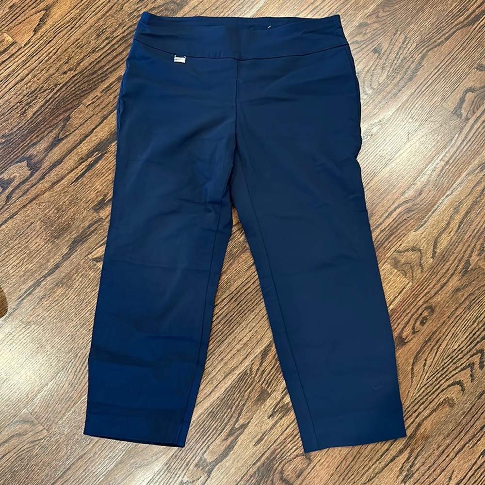 Alfani Pull-On Capri with Tummy-Control, Navy, Size 8, New Without Tags